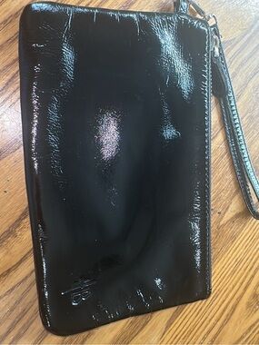 Handbag Butler  Black Wristlet Clutch with Detachable Strap 7 3/4x 4 3/4 (bags19